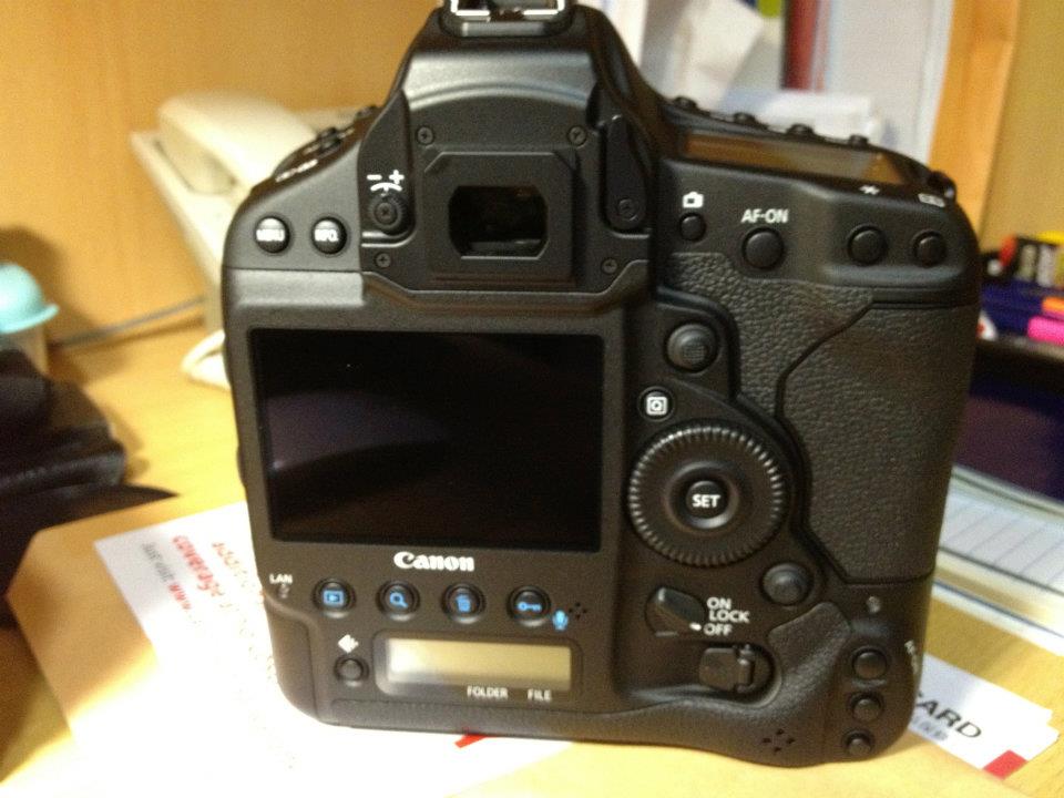 533271_423668377678412_1151713822_n