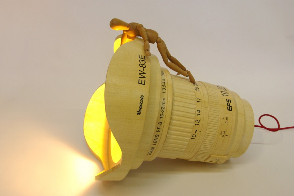 Canon EF-S 10-22mm lens lamp 1