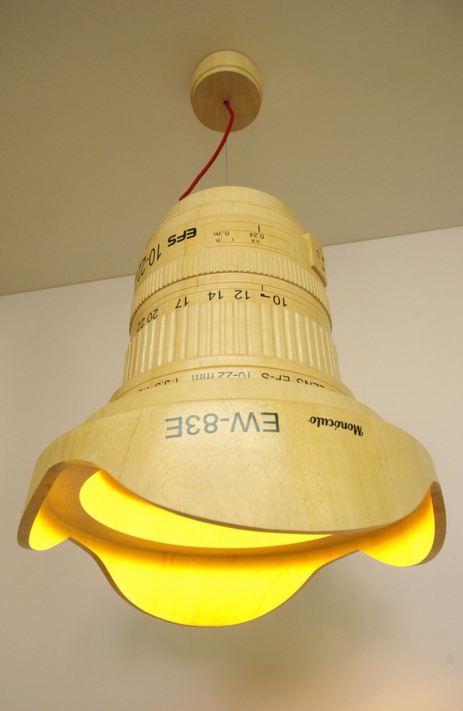 Canon EF-S 10-22mm lens lamp