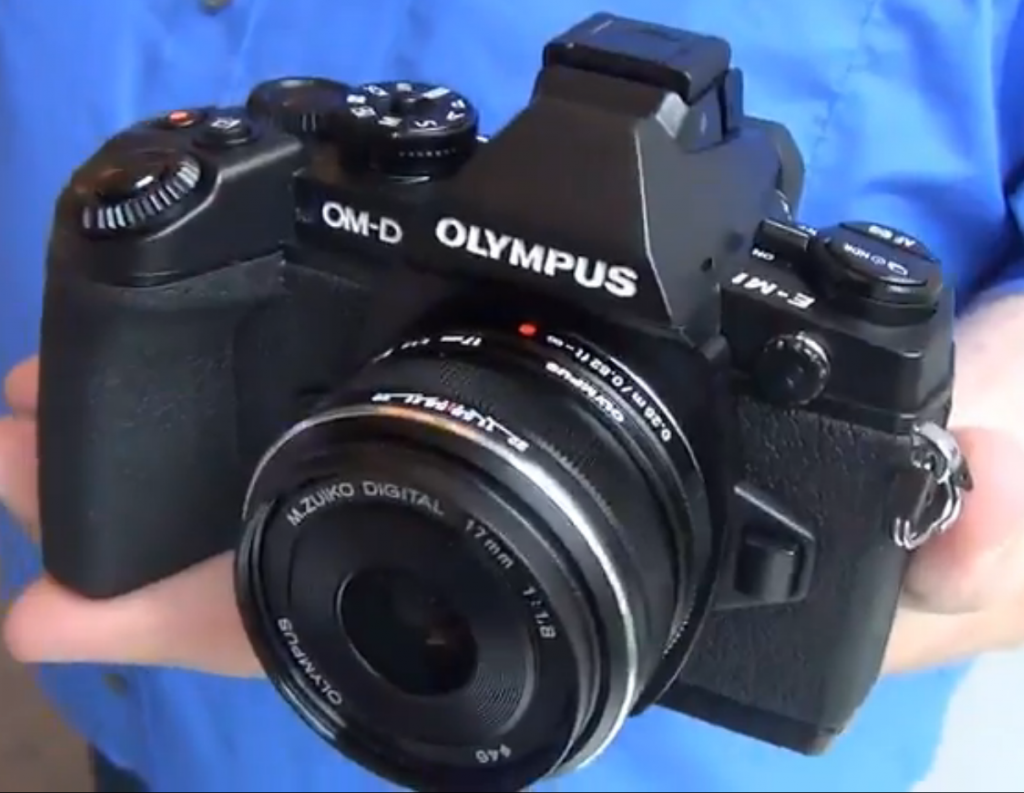 Olympus OM-D E-M1. hands-on video now just leaked on the web. 