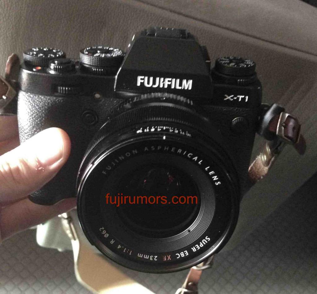 Fujifilm X-T1 Front