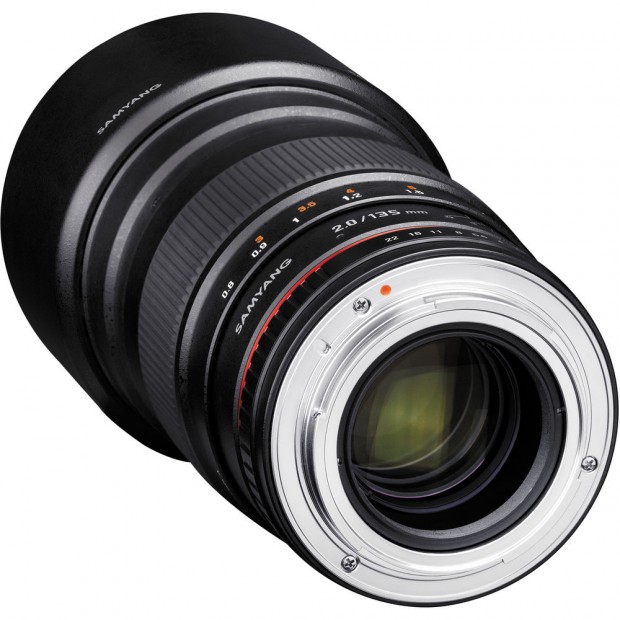 Samyang-135mm-f2-ED-UMC-lens 1