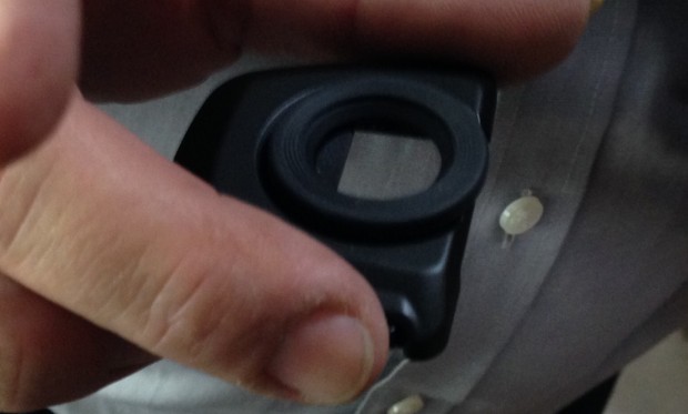 Nikon-D5-DSLR-viewfinder-2