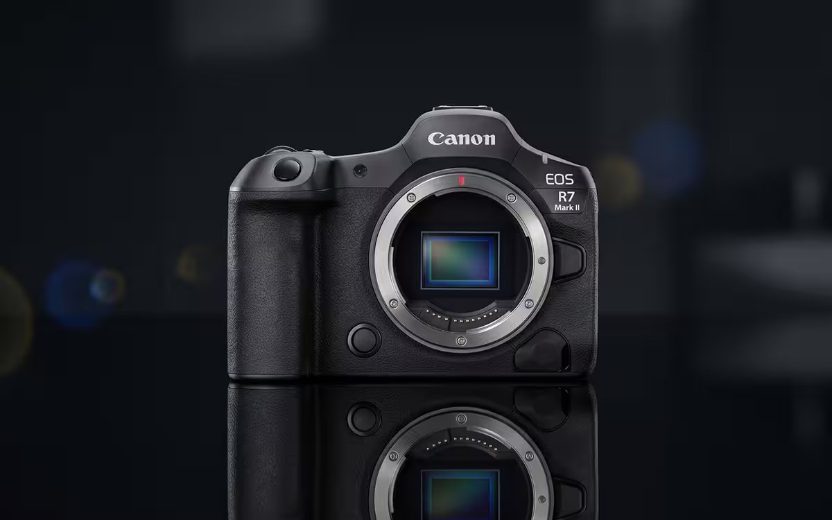 Unofficial mockup of a Canon EOS R7 Mark II, not a real product photo