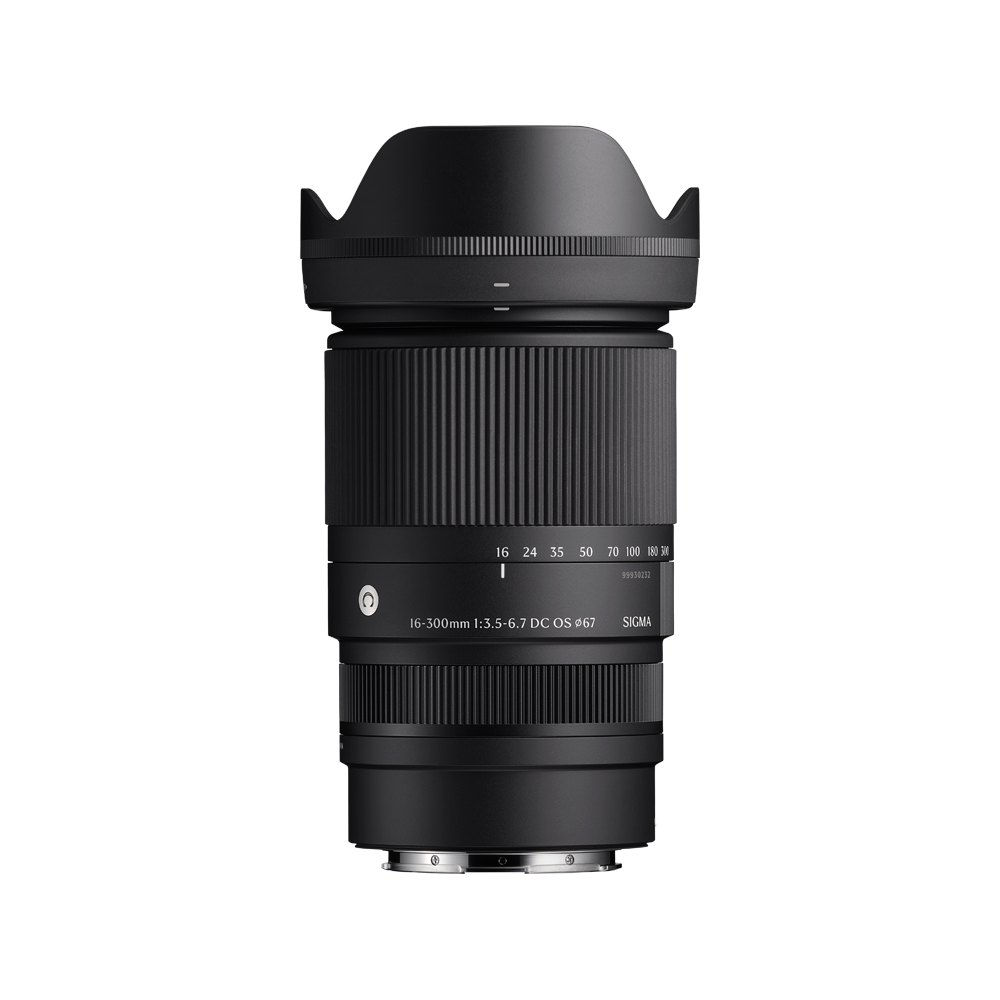 Official product photo of the Sigma 16-300mm F3.5-6.7 DC OS Contemporary lens