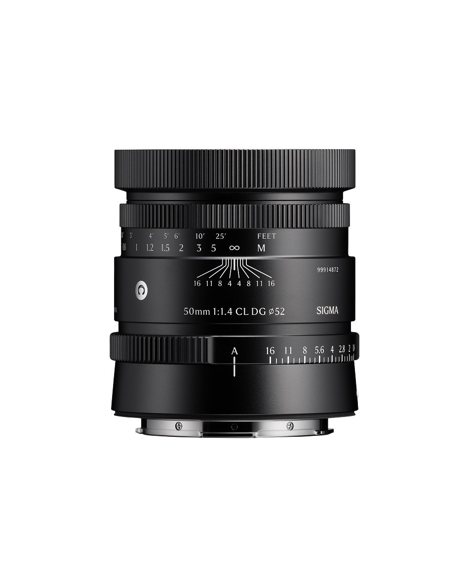Sigma 50mm F1.4 CL DG Contemporary lens in black